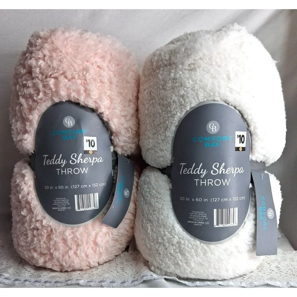 Comfort Bay Teddy Sherpa Throw 50 x 60 Inches Pink White Brand New with Tags